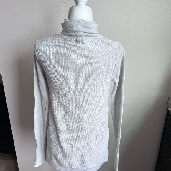 Sigrid Olsen light grey turtleneck sweater - Picture 3 of 4